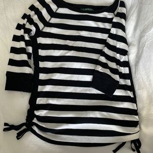 Long sleeve boat neck cinch size black-and-white striped T-shirt